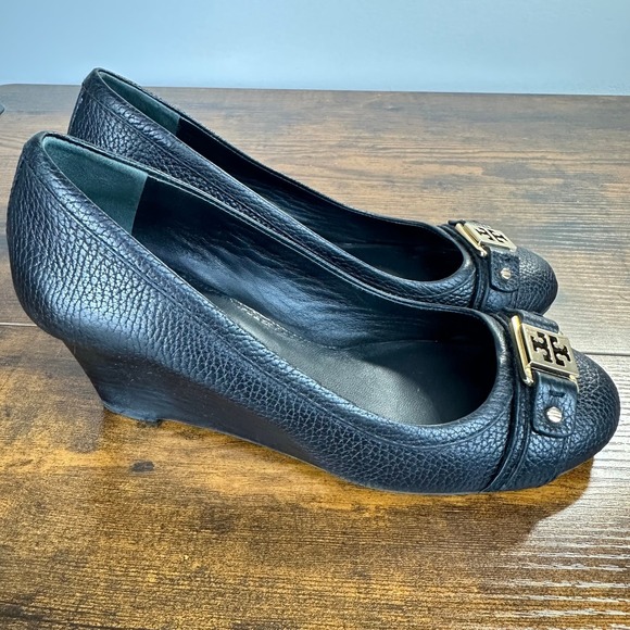 Tory Burch Natalya Pebbled Leather Wedge Heels Black Size‎ 7.5 - Picture 3 of 10